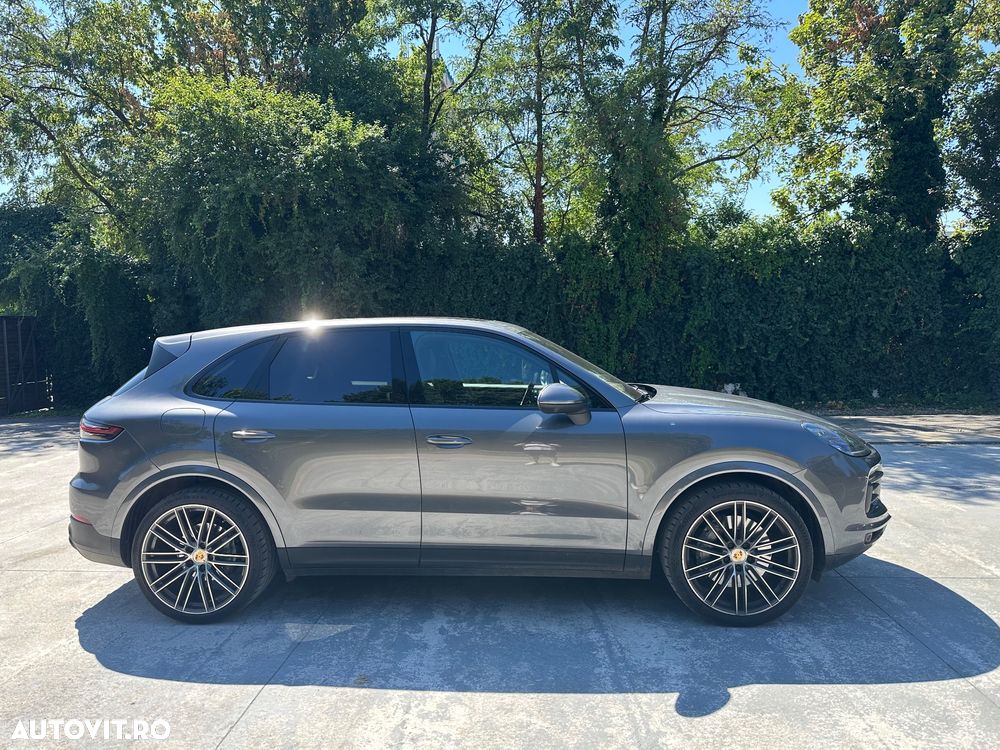 Porsche Cayenne S Tiptronic S Platinum Edition - 3
