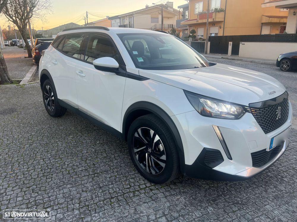 Peugeot 2008 1.2 PureTech Allure - 19