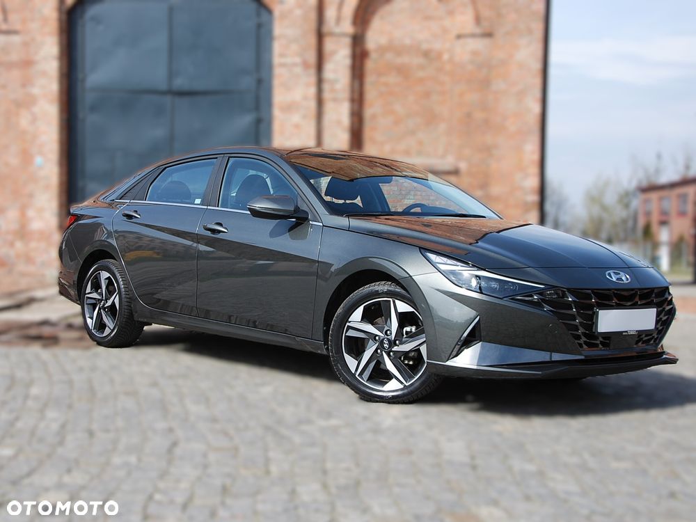 Hyundai Elantra 1.6 Smart - 17