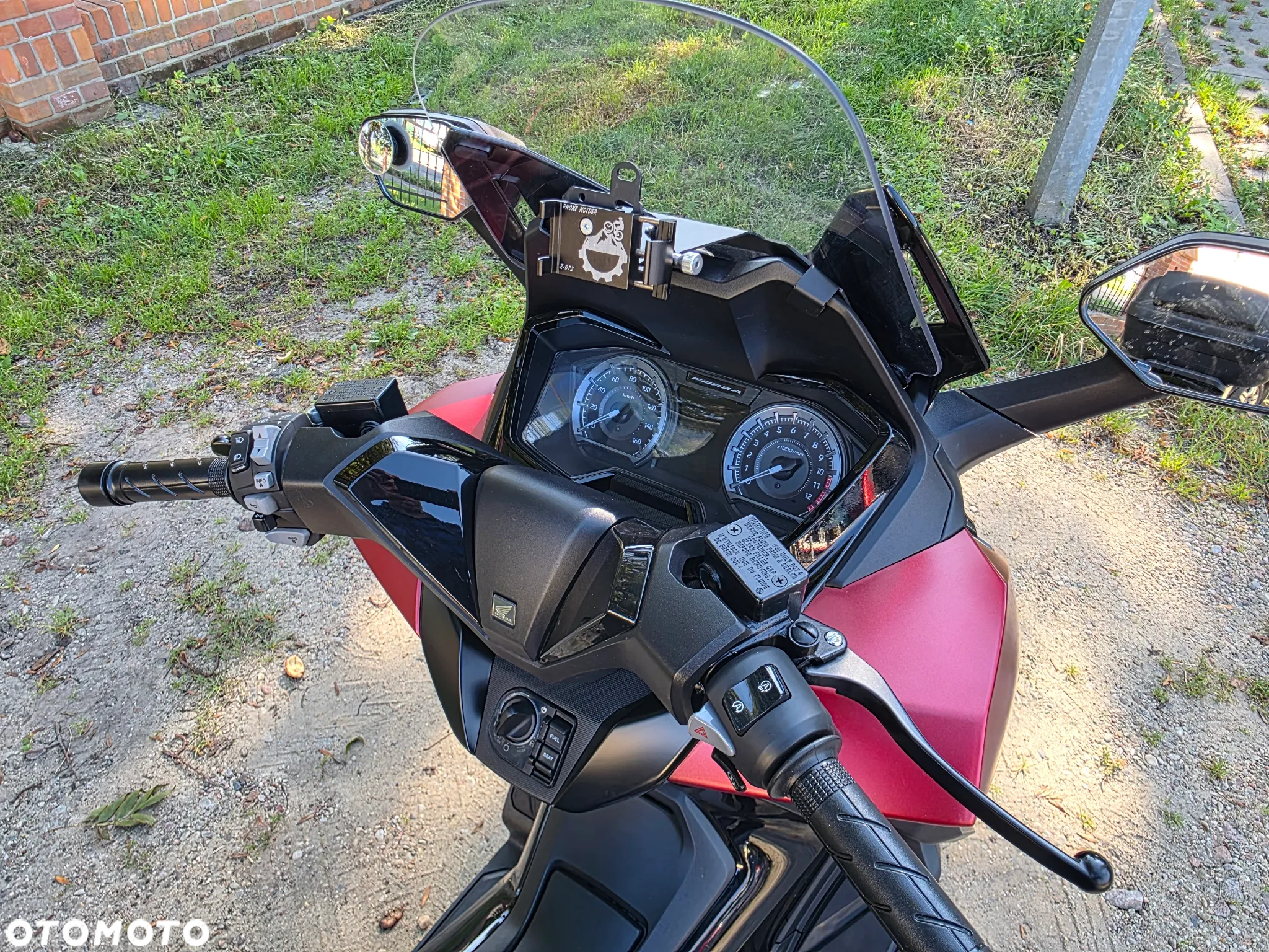 Honda NSS - 14