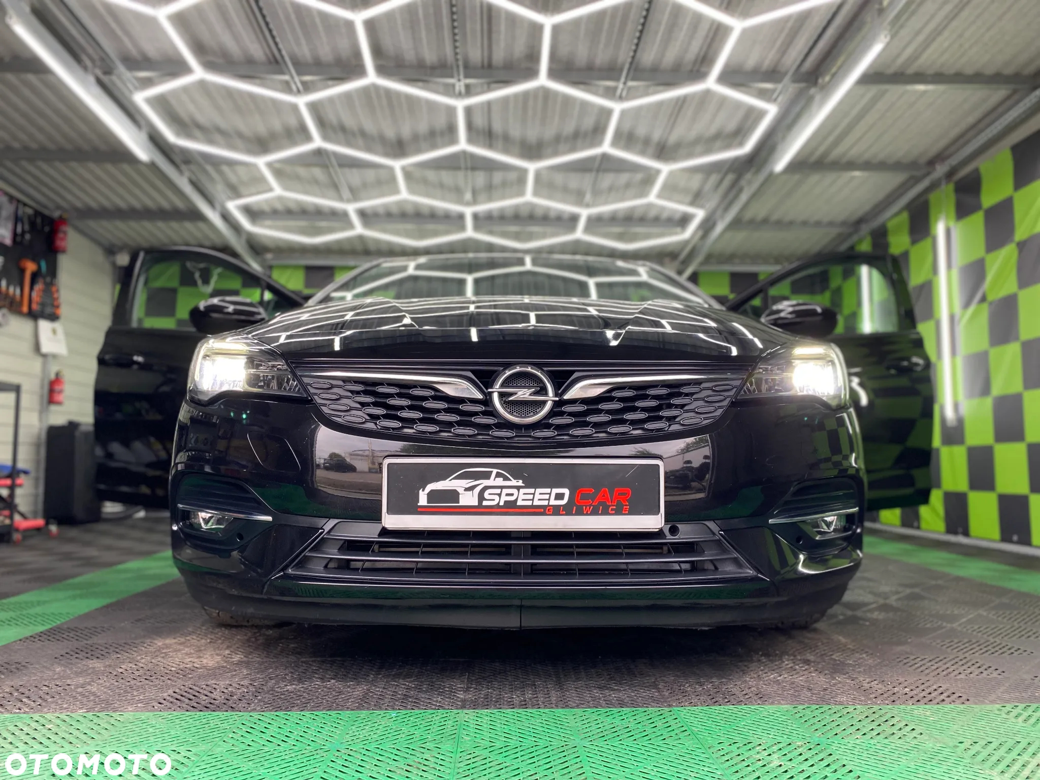 Opel Astra 1.2 Turbo Edition - 2