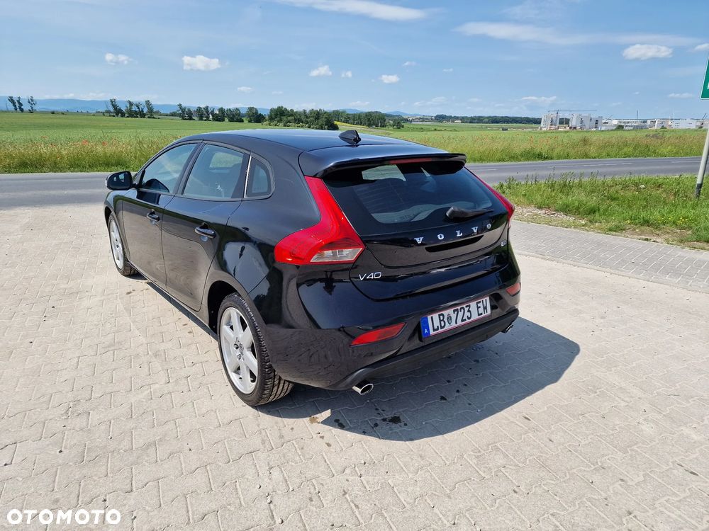 Volvo V40 D3 Geartronic Momentum - 13