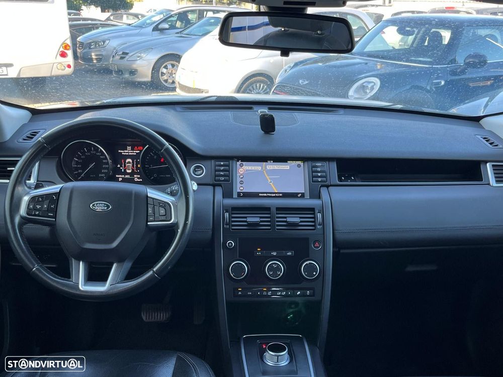 Land Rover Discovery Sport 2.0 TD4 HSE Auto - 9
