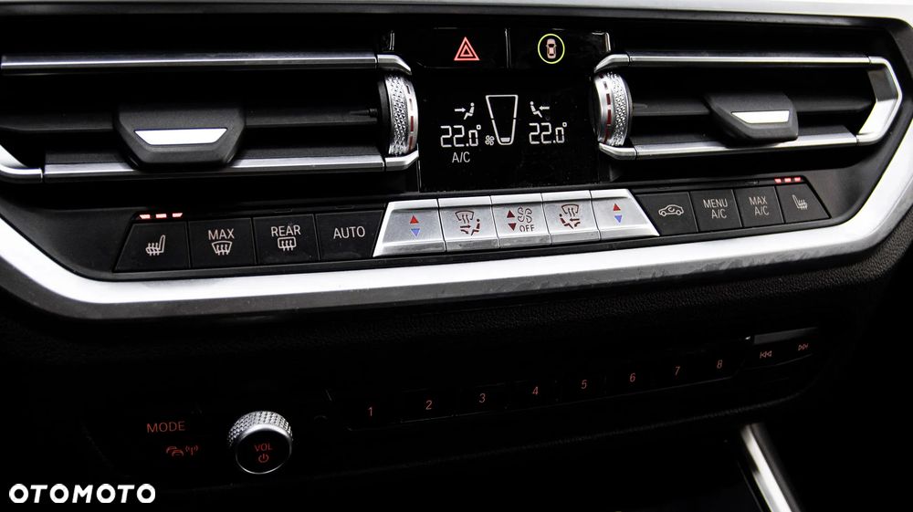 BMW Seria 3 320i - 20