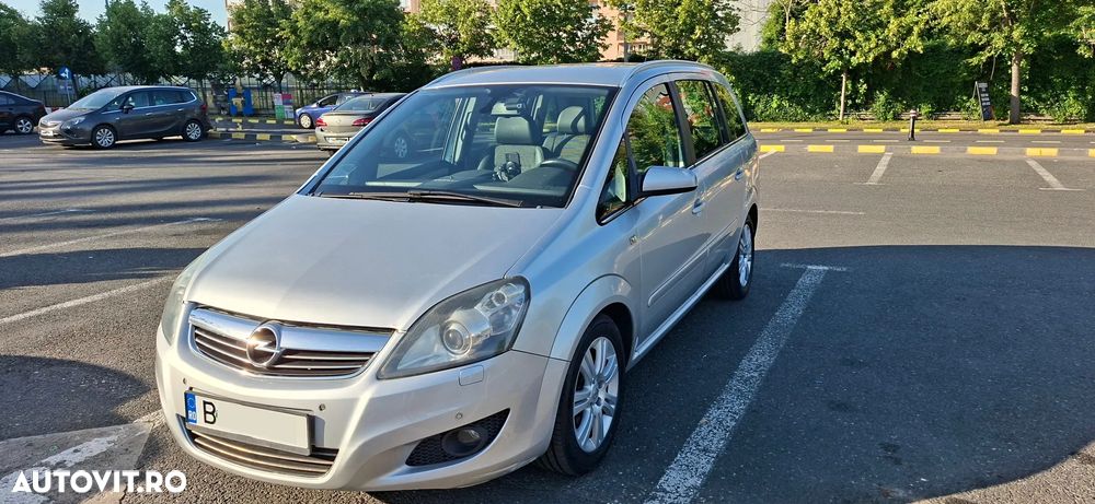 Opel Zafira 1.7 CDTI Cosmo - 1
