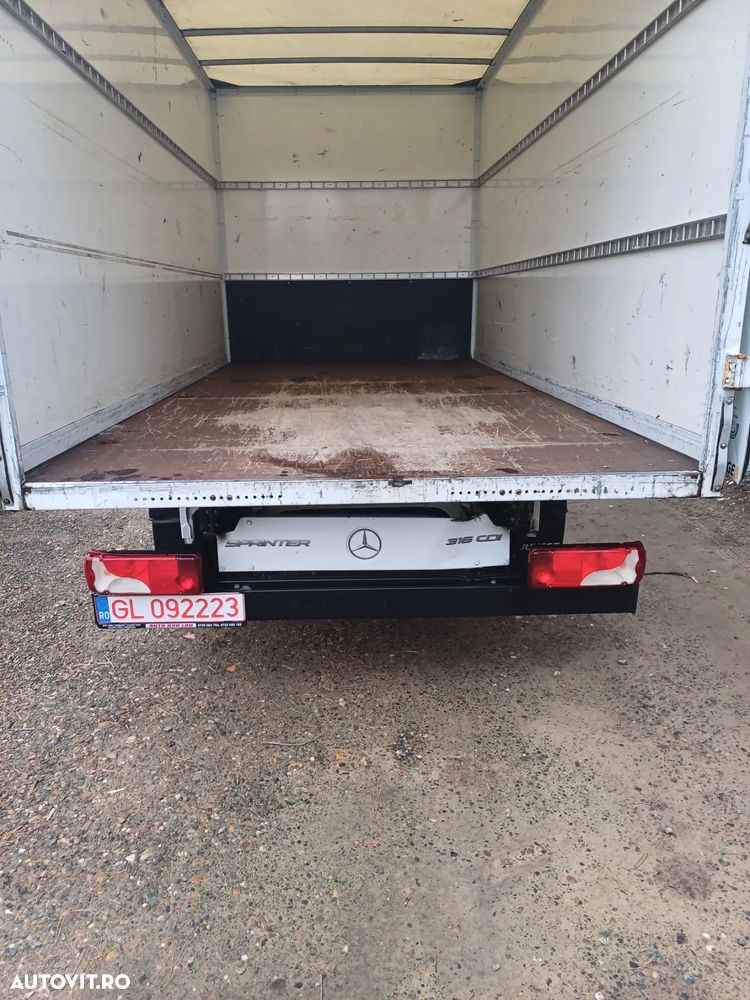 Mercedes-Benz SPRINTER - 4