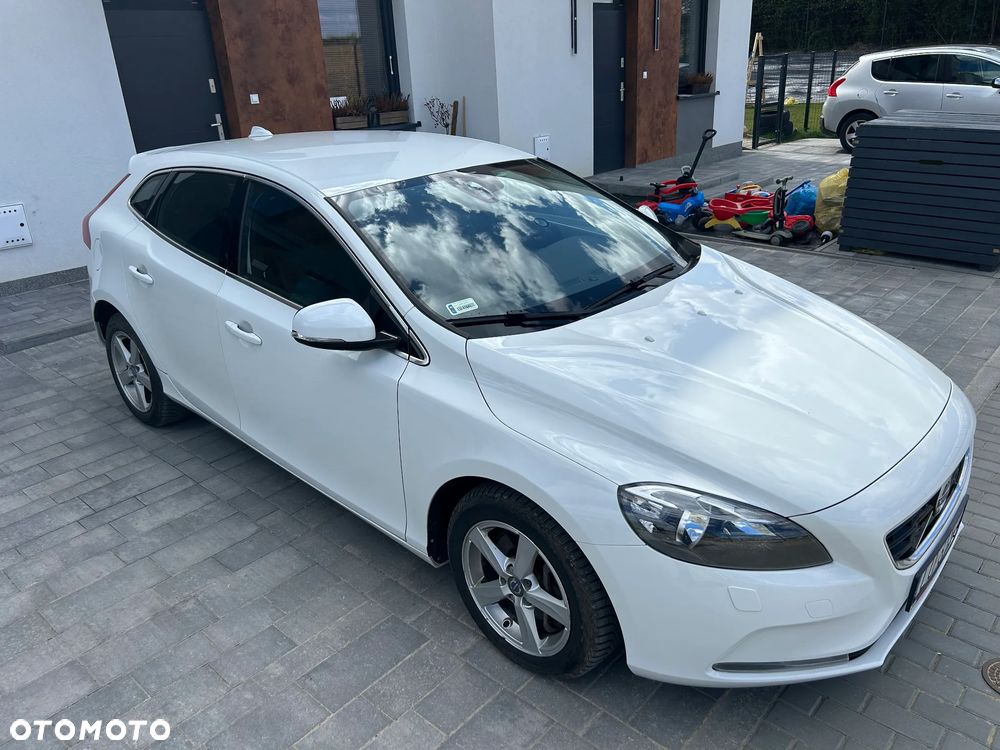 Volvo V40 D3 Geartronic Momentum - 16