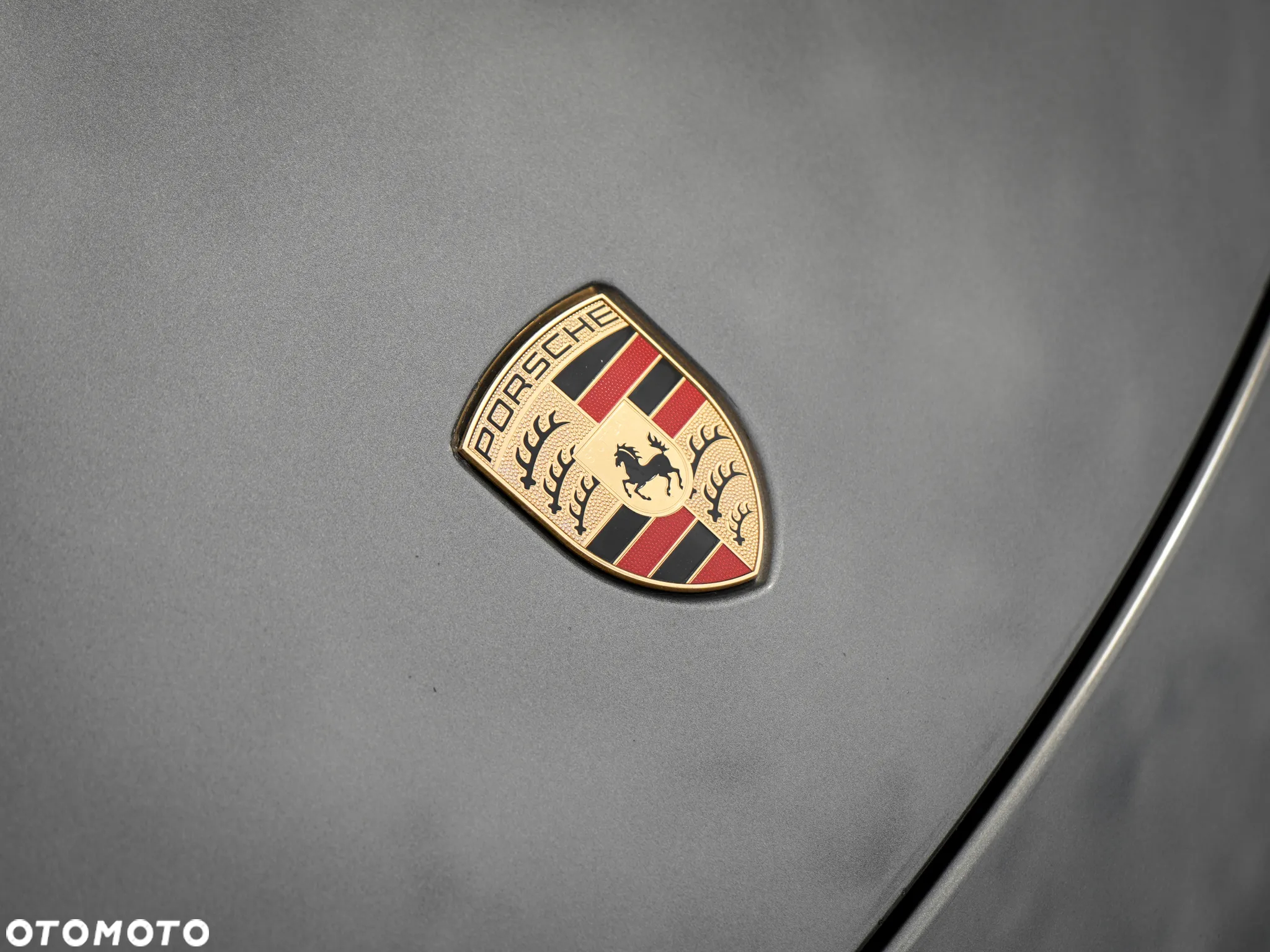 Porsche 911 Carrera 4 GTS PDK - 7