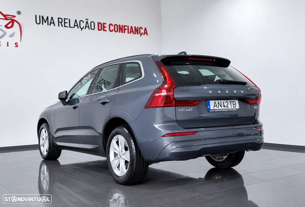 Volvo XC 60 2.0 B4 Momentum - 16