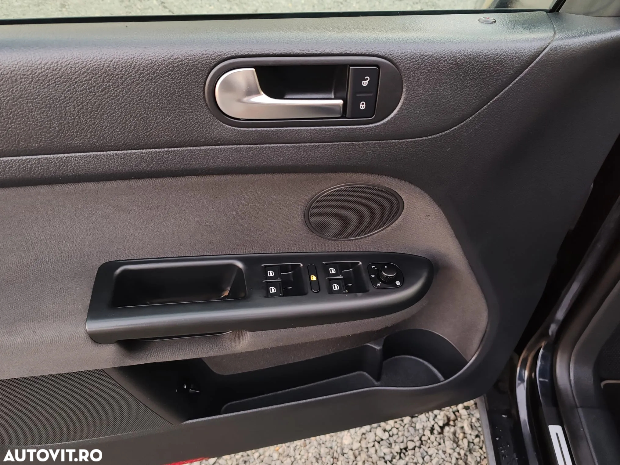 Volkswagen Golf Plus - 9