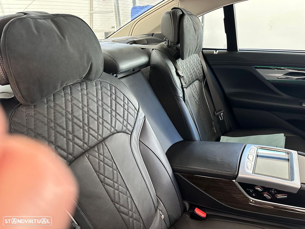 BMW 740 Le iPerformance - 11