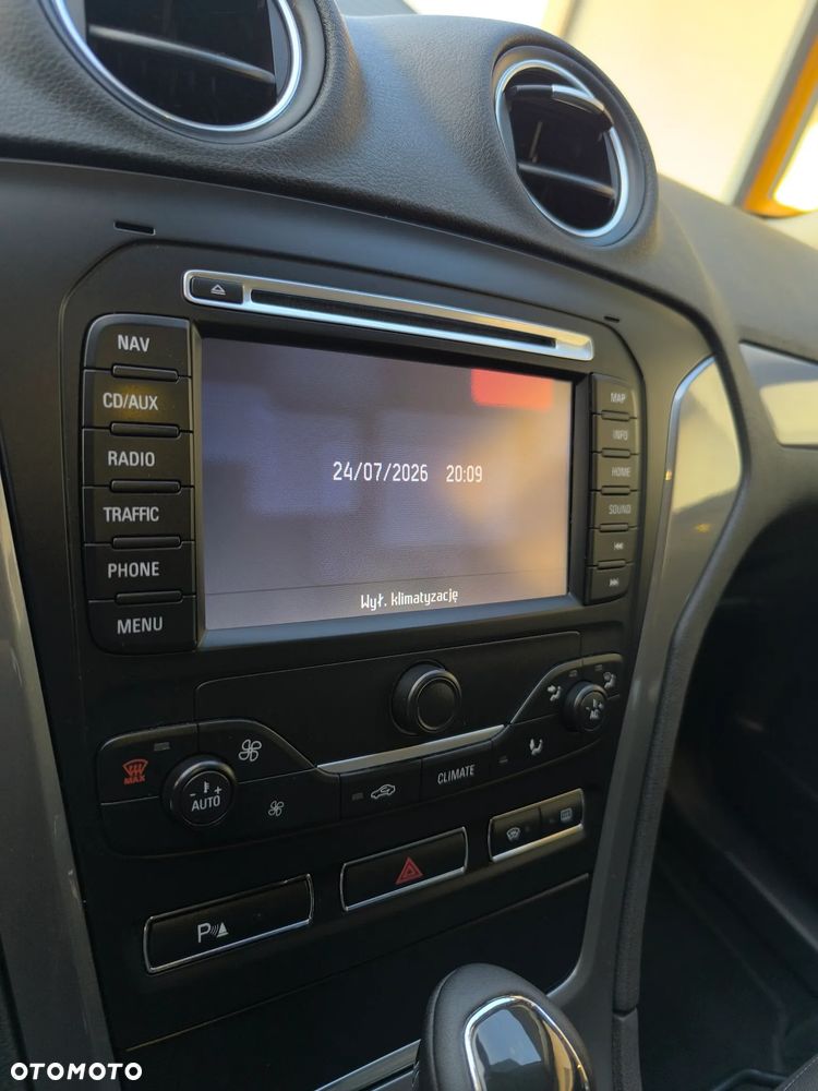 Ford Mondeo - 10