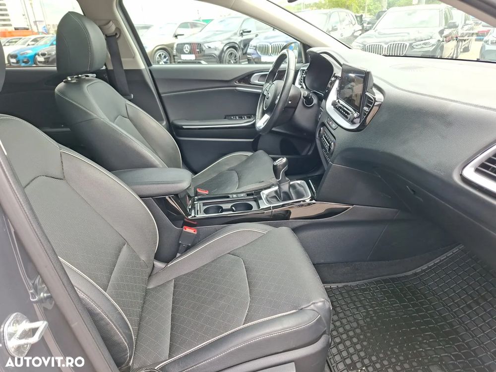 Kia XCeed 1.4 T-GDI OPF JBL SOUND EDITION - 16