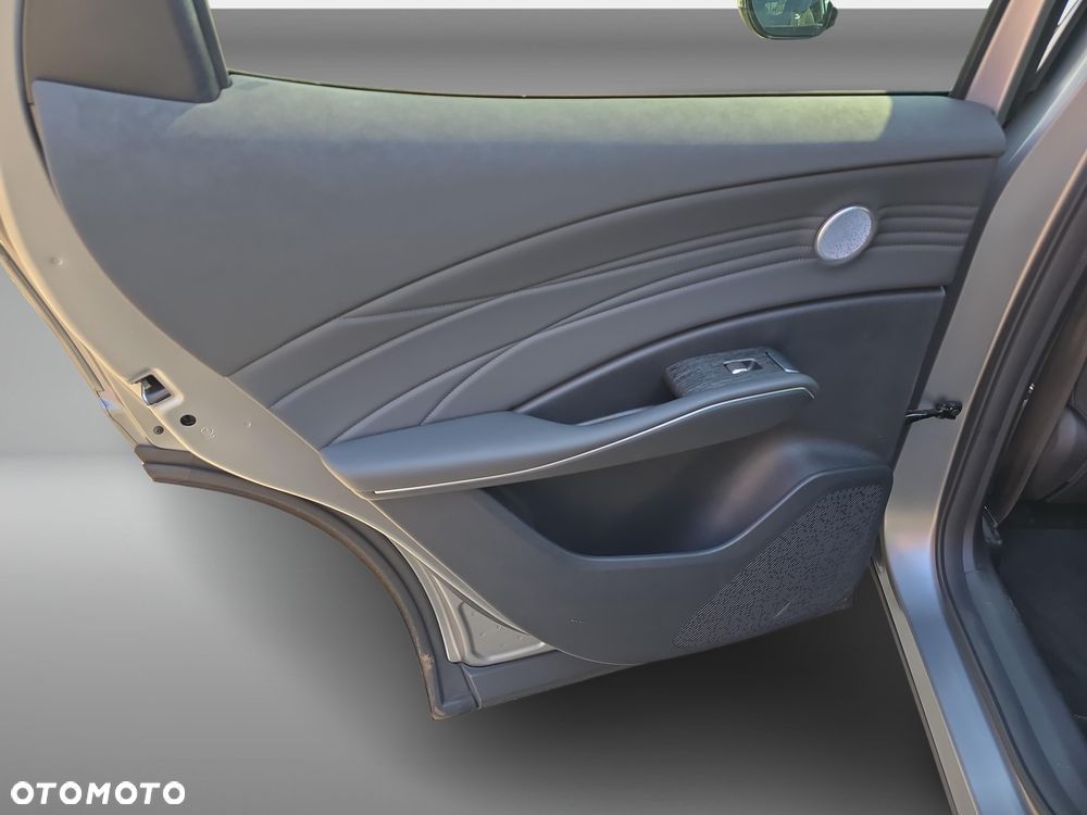 Omoda 7 1.5 T-GDi Super Hybrid Luxury - 10