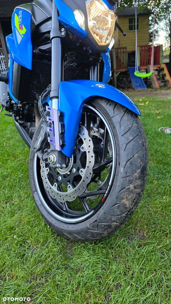 Suzuki GSX - 5