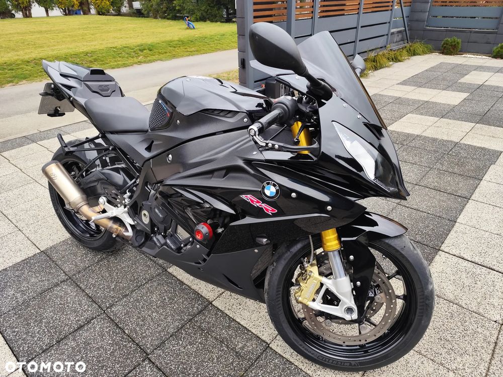 BMW S