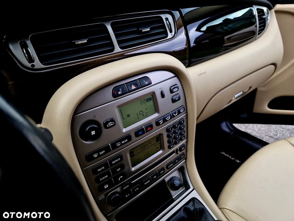 Jaguar X-Type 2.2 D Executive - 32