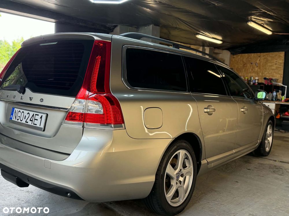 Volvo V70 D2 Linje Classic - 4