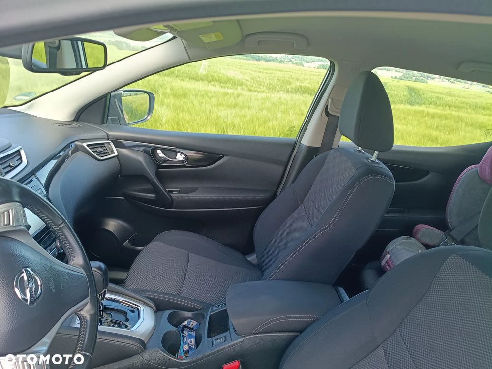 Nissan Qashqai 1.6 DCi Xtronic TEKNA - 19