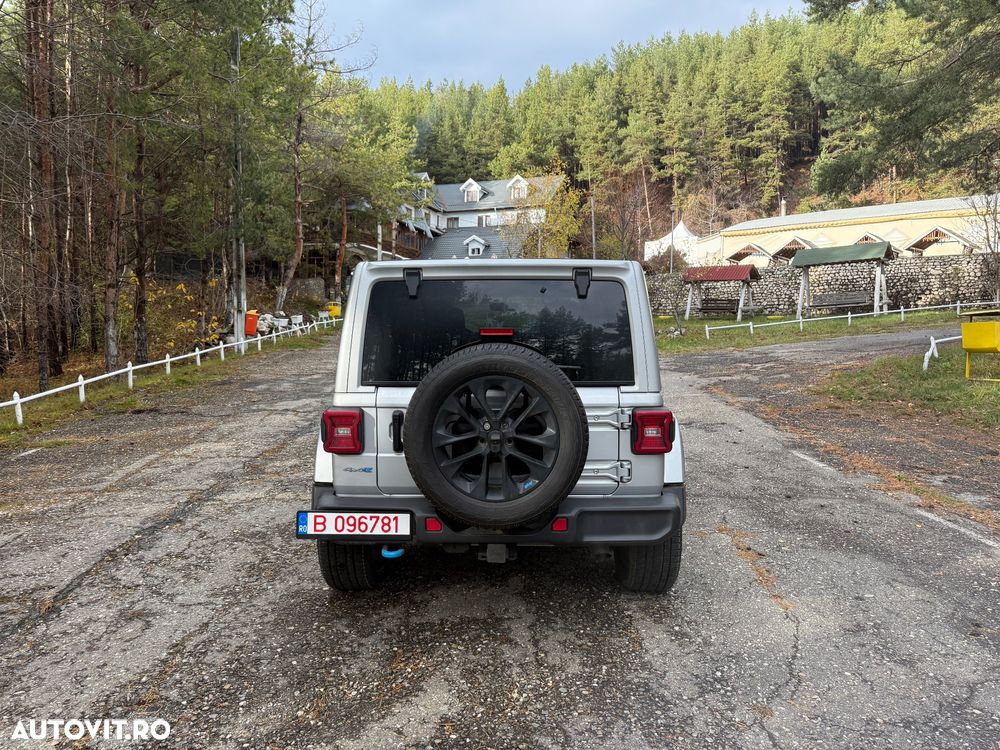 Jeep Wrangler - 4