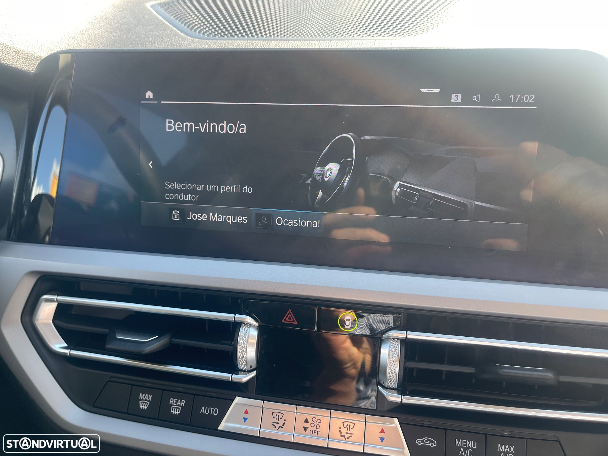 BMW 330 e Touring Line Sport Auto - 41