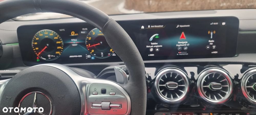 Mercedes-Benz CLA AMG 45 4-Matic 8G-DCT - 18