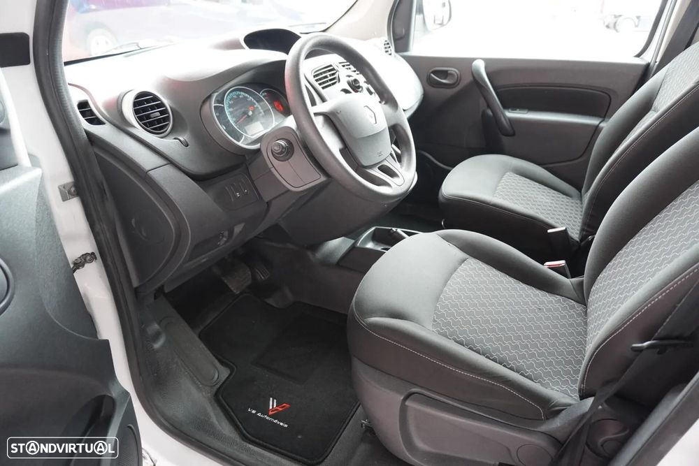 Renault Kangoo Maxi 33 (c/ Bateria) - 17