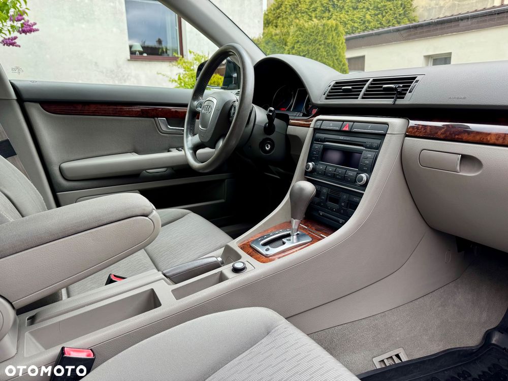 Audi A4 Avant - 8