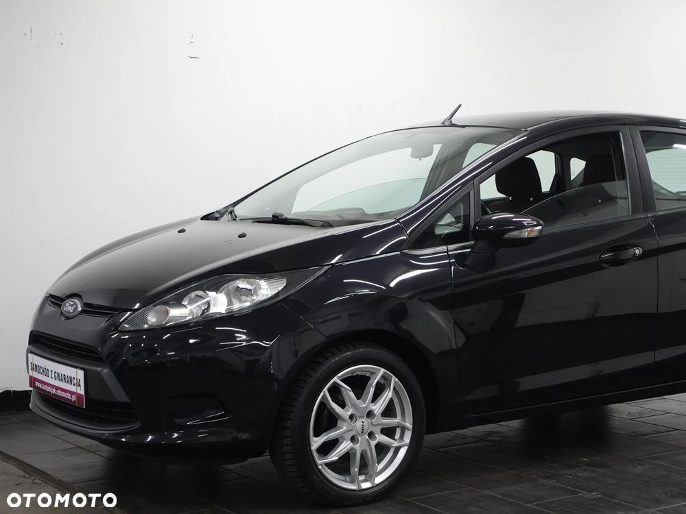 Ford Fiesta 1.25 Celebration - 15