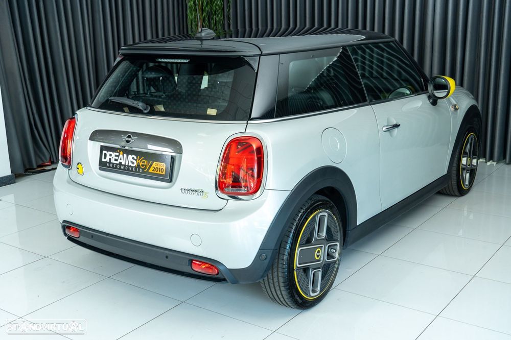 MINI 3 Portas Cooper SE Premium Essential - 4