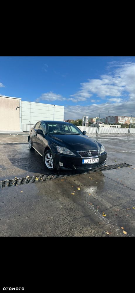 Lexus IS - 2