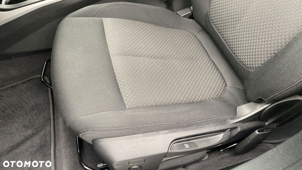 BMW Seria 1 118i Advantage - 16