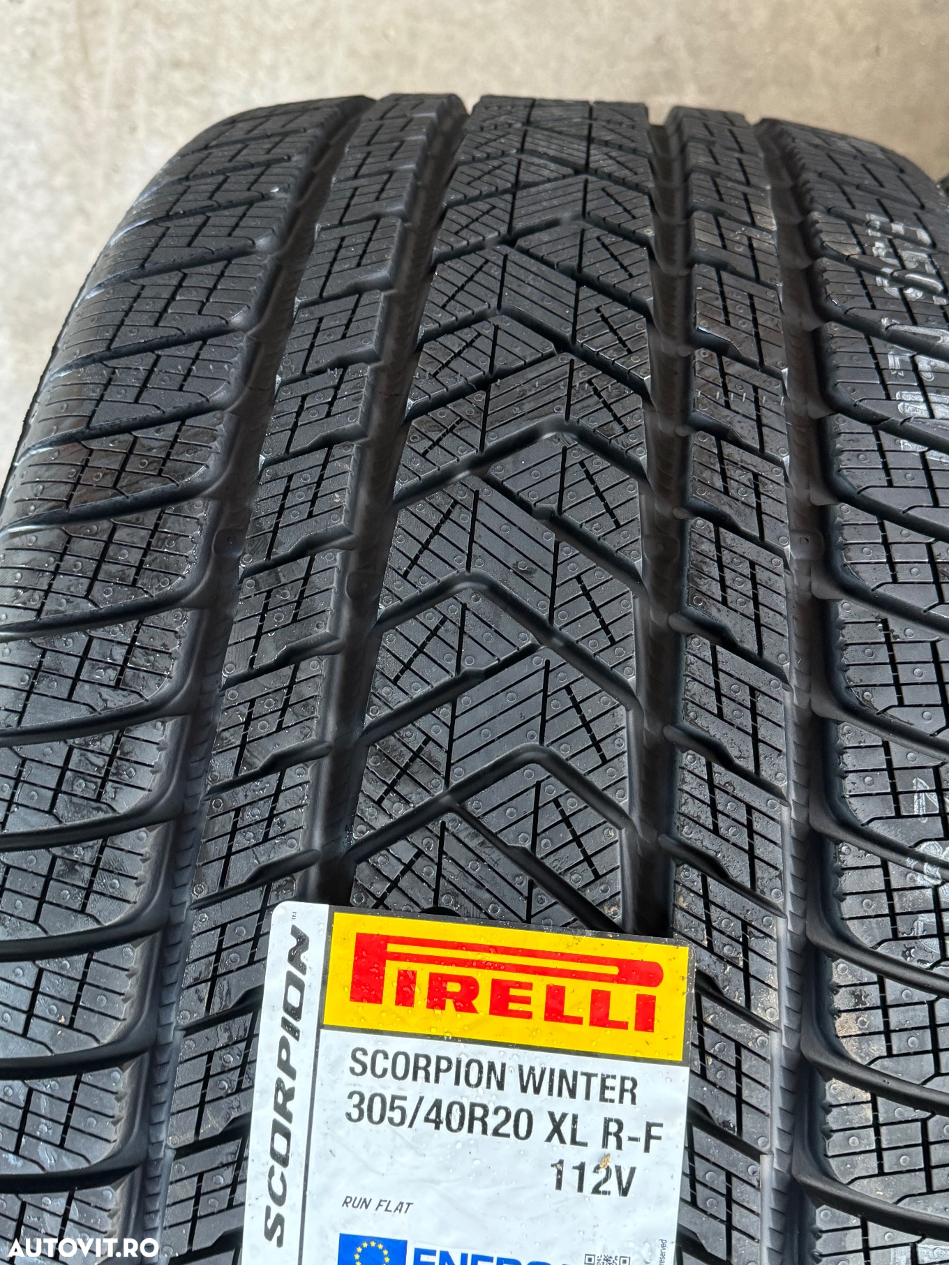 Vând set anvelope 275/45/20-305/40/20 Pirelli de iarnă cu runflat noi - 5