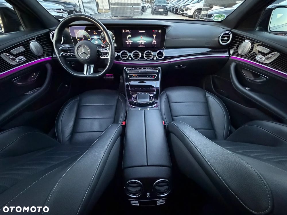 Mercedes-Benz Klasa E 220 d 4Matic 9G-TRONIC - 39
