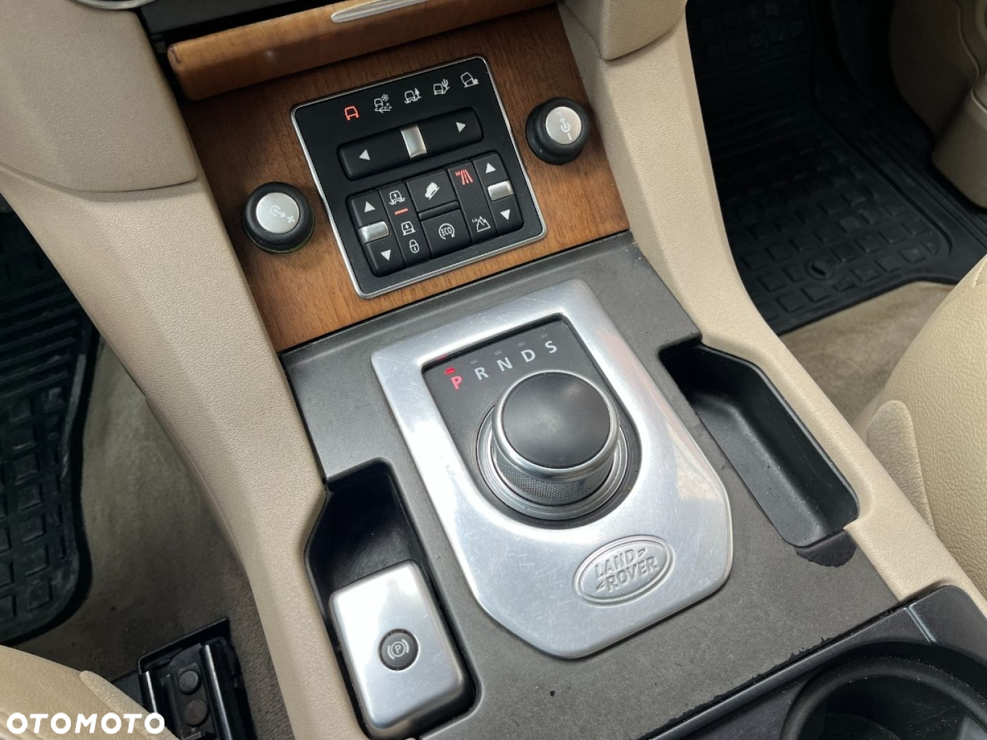 Land Rover Discovery - 14