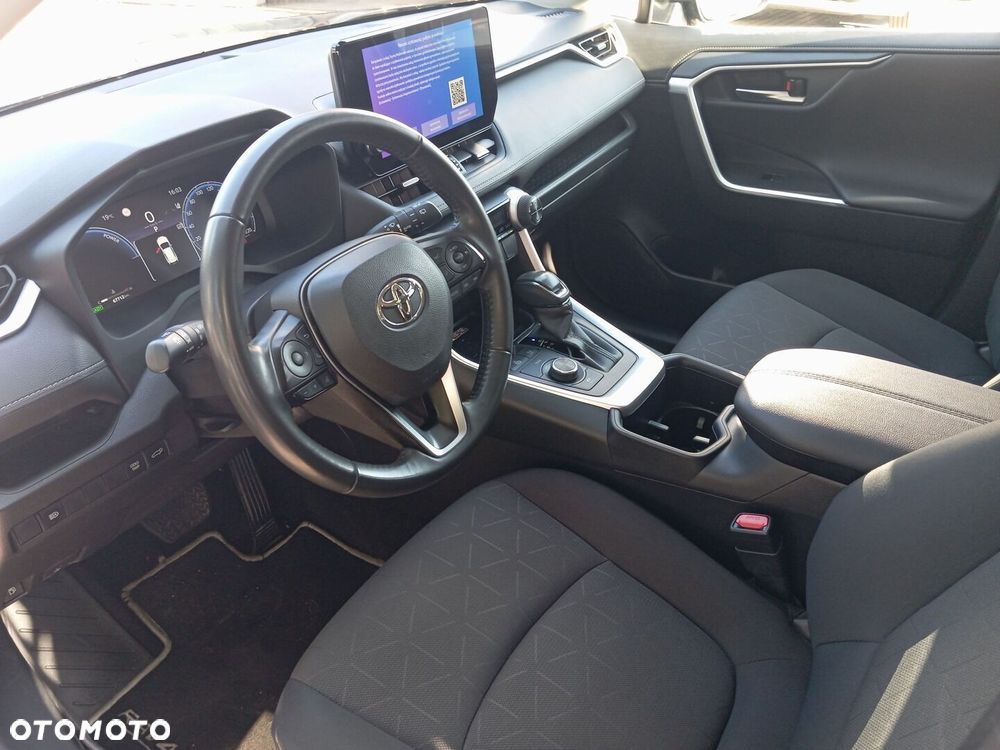 Toyota RAV4 - 10