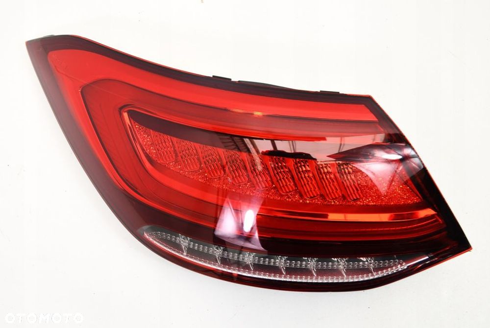 MERCEDES CLS W257 LAMPA TYLNA LEWA 0308
