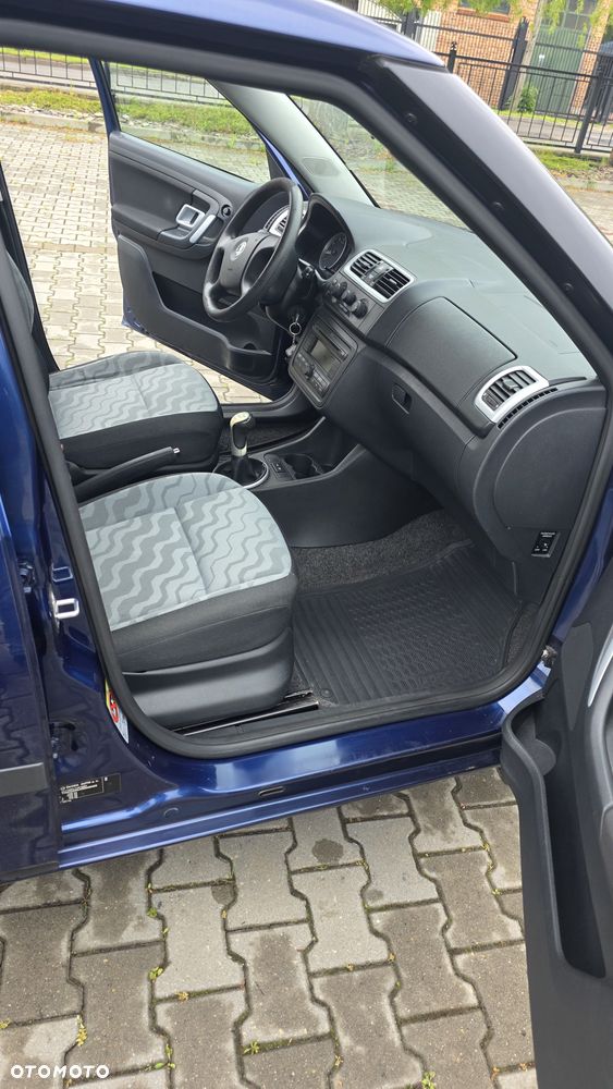 Skoda Fabia 1.6 16V Ambiente - 12