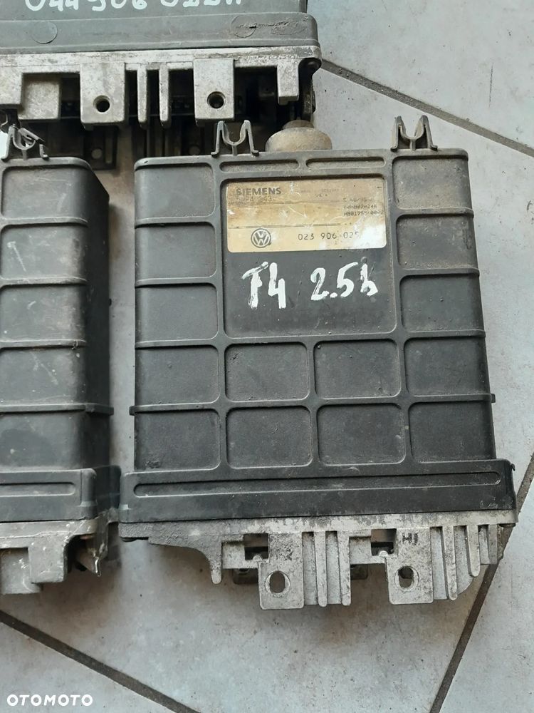 Sterownik silnika VW T4 2.5 b 023906025 - 1