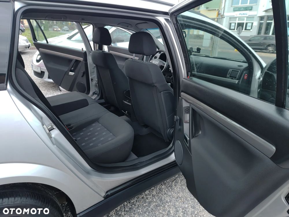 Opel Vectra 1.8 - 15