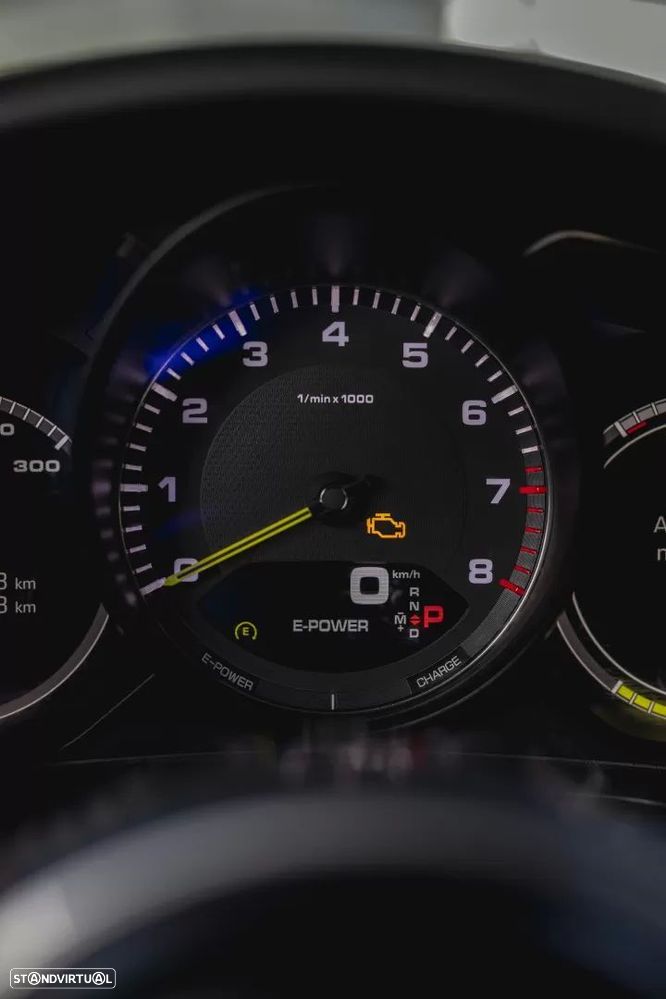 Porsche Panamera 4 E-Hybrid - 21