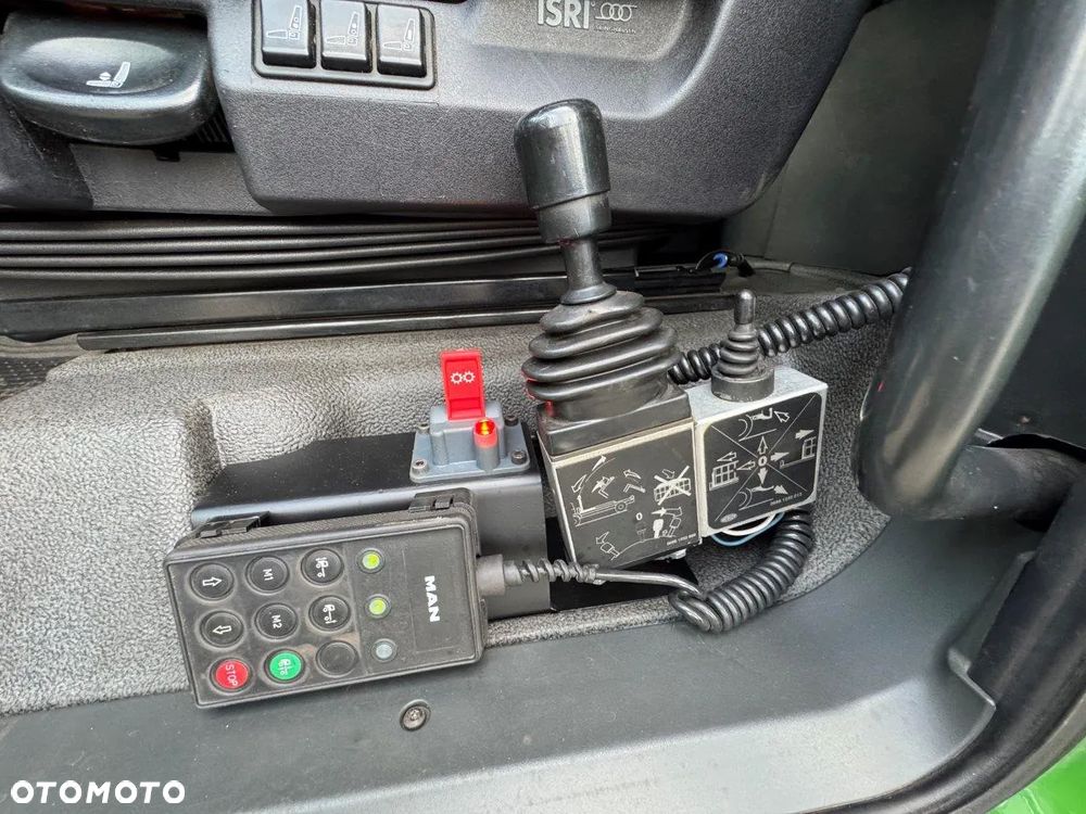 MAN 26.420 6x2 Hakowiec 2018 - 29