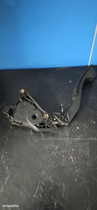 Pedał gazu potencjometr Dacia Duster 1.2 1800227036R - 2