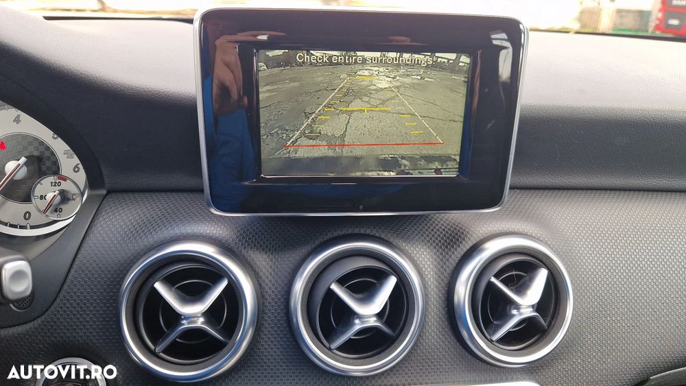 Mercedes-Benz A - 11