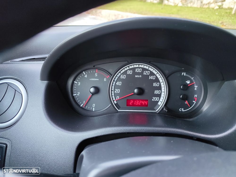 Suzuki Swift 1.3 DDiS Quiksilver - 16