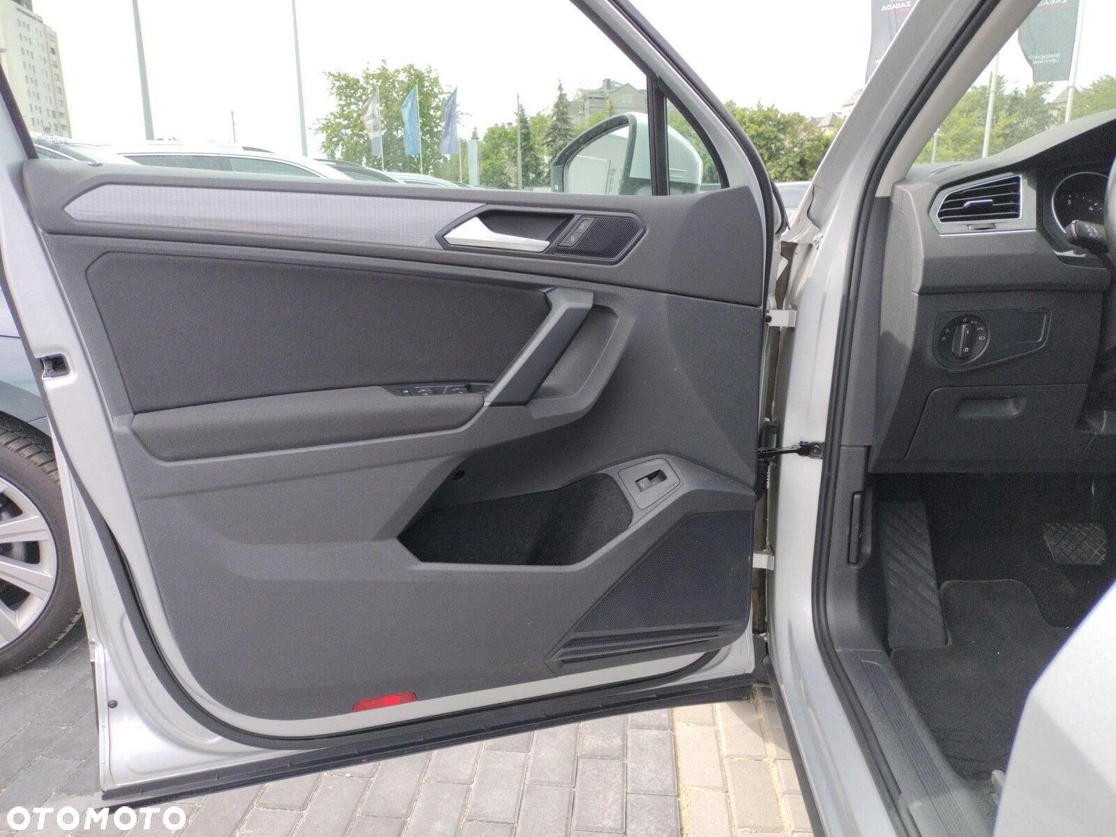 Volkswagen Tiguan - 10
