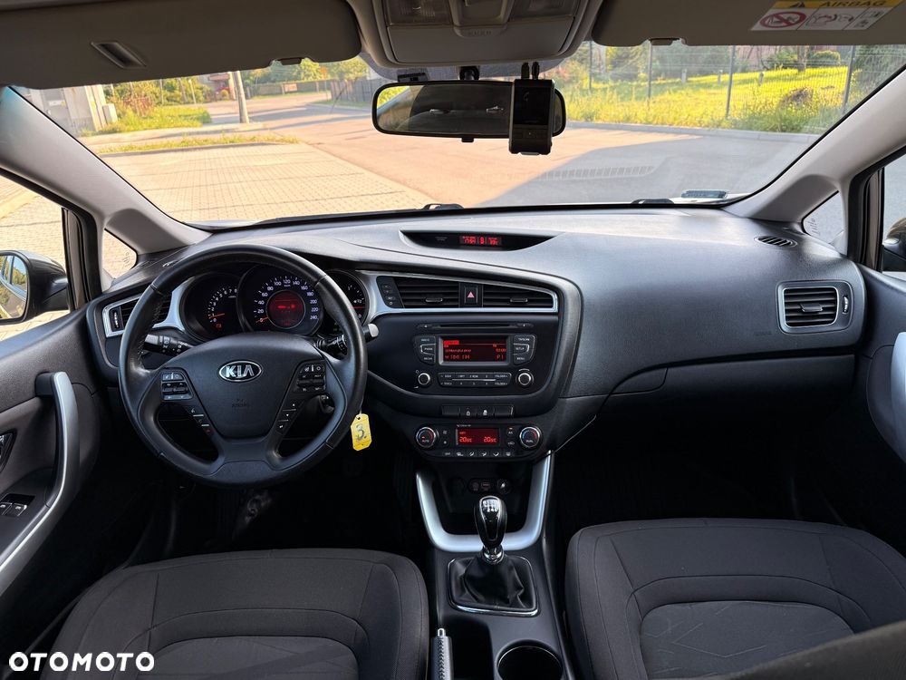 Kia Ceed 1.4 Business Line - 23