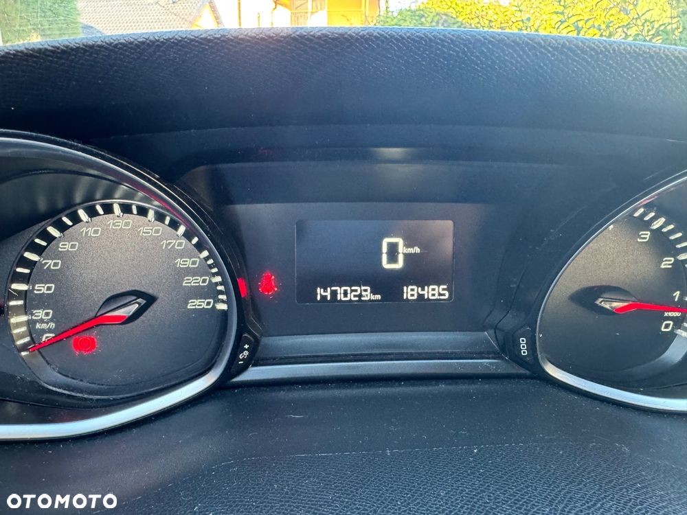 Peugeot 308 - 5
