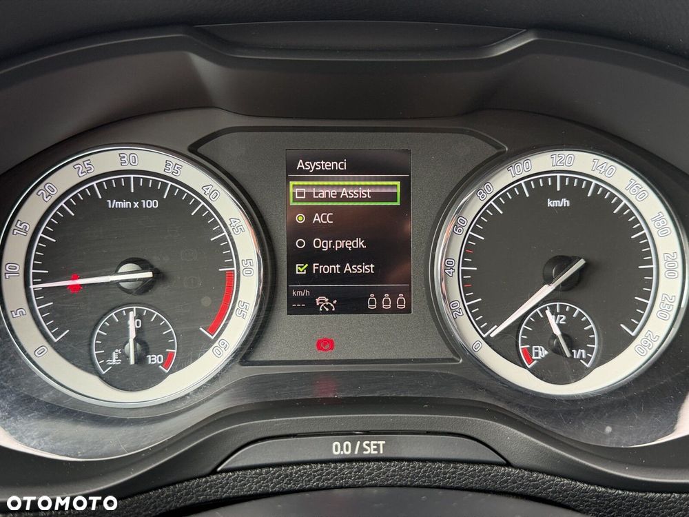 Skoda Karoq 2.0 TDI SCR 4x4 Ambition DSG - 17