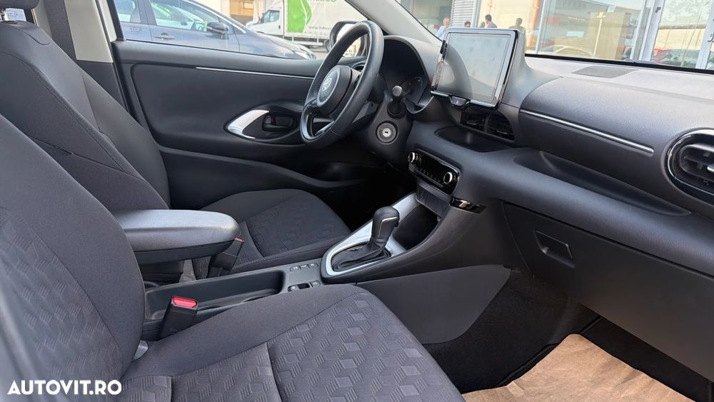 Toyota Yaris 1.5 VVT-i HSD Eco - 6